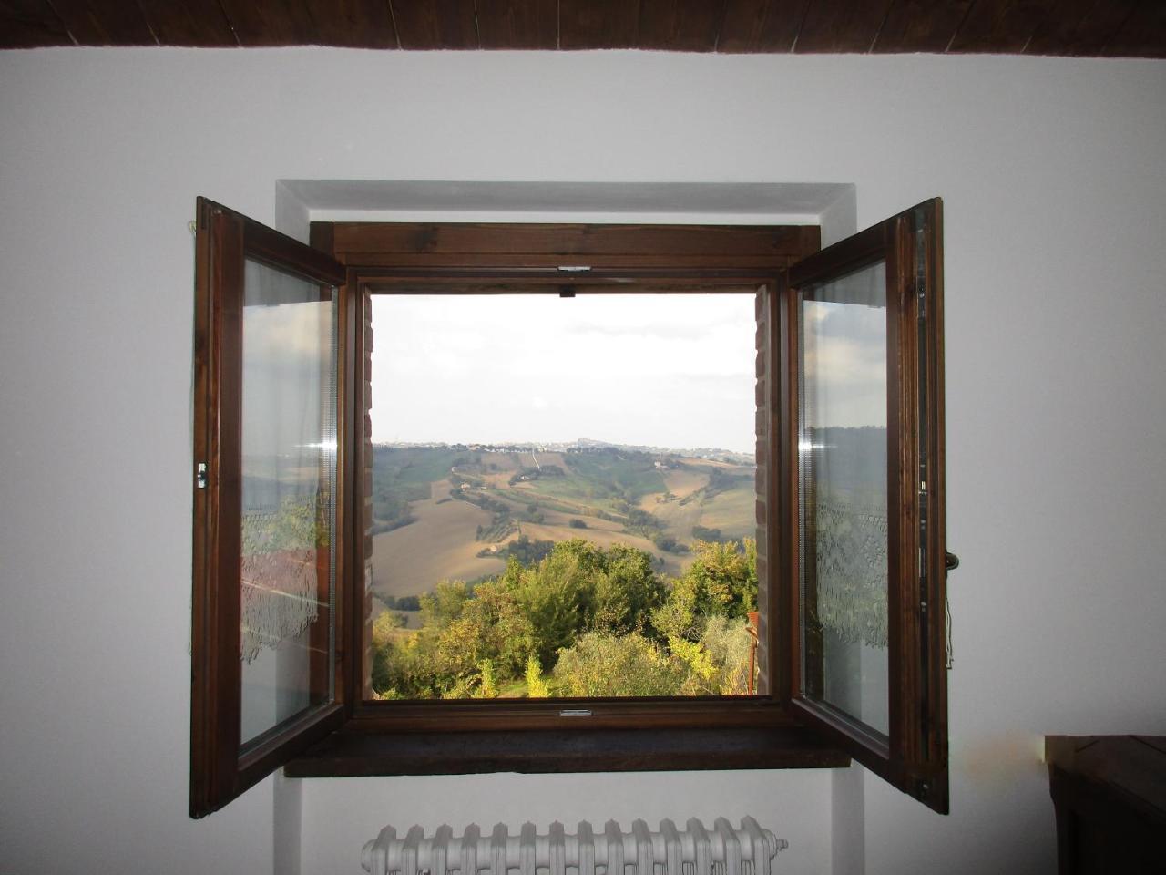 Casale San Martino Agriturismo Bio Sant'Angelo in Pontano Eksteriør billede